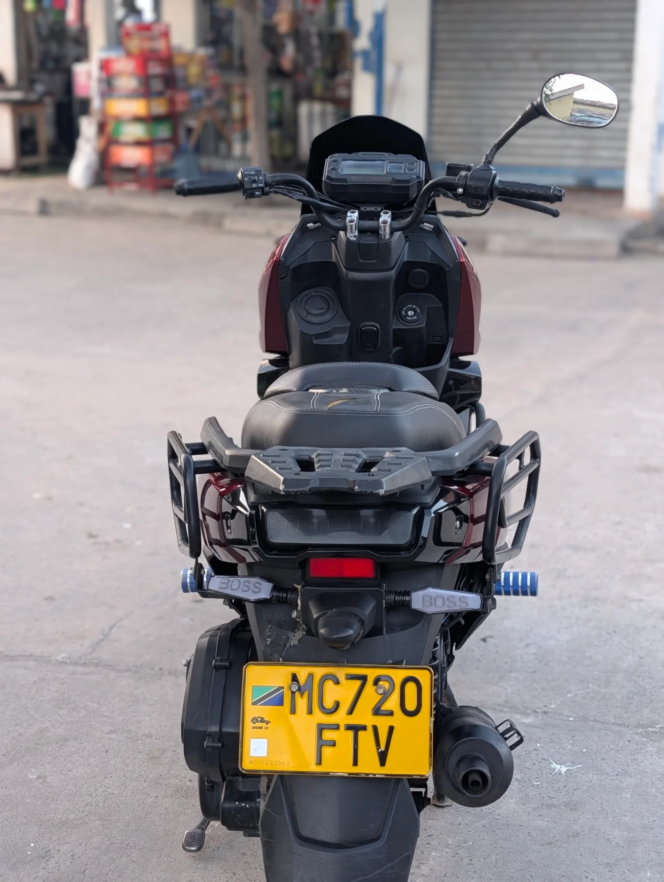 Tank 2 Urban Scooter 150 — Black — photo 8
