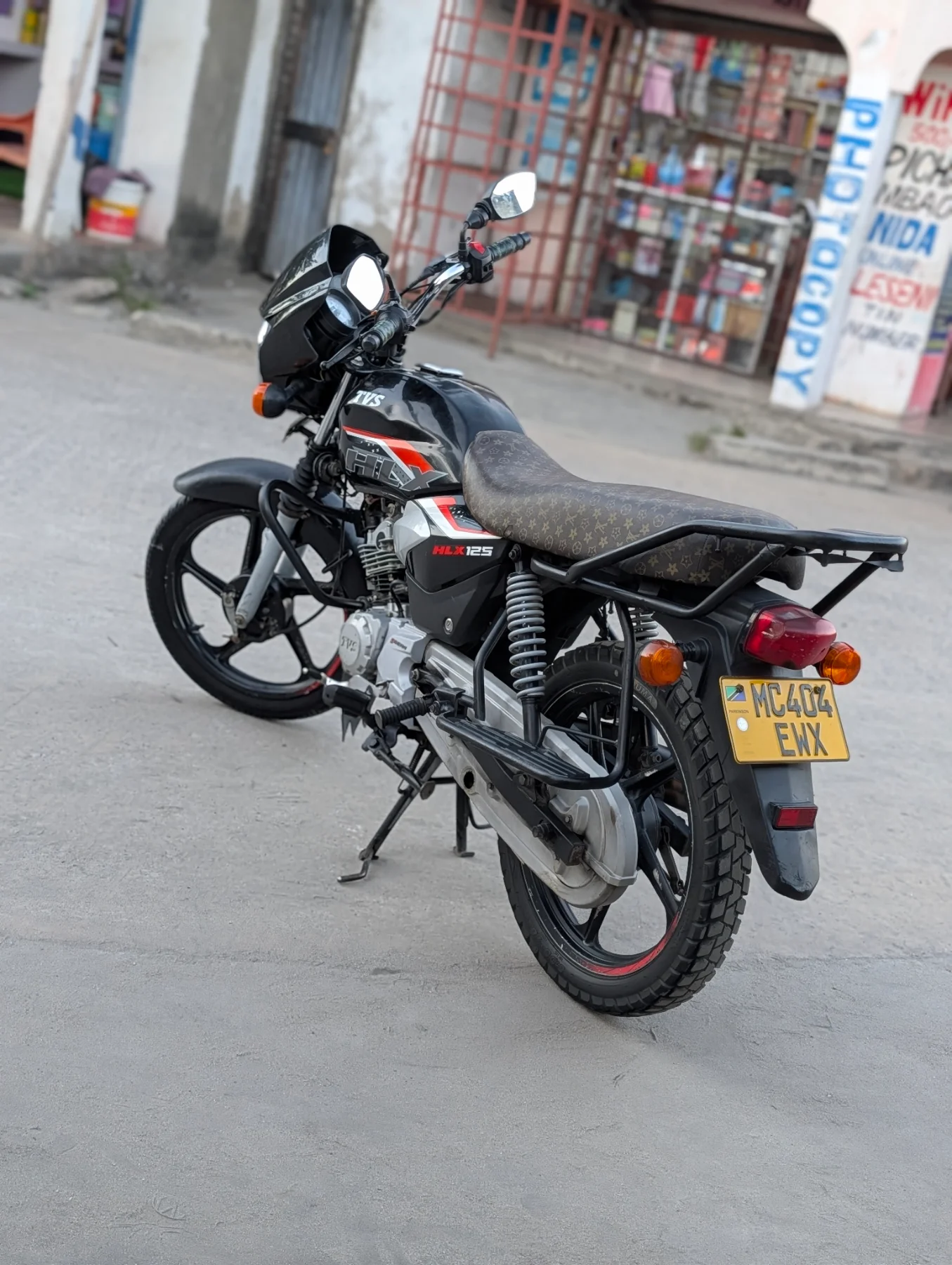 TVS 125 — photo 6