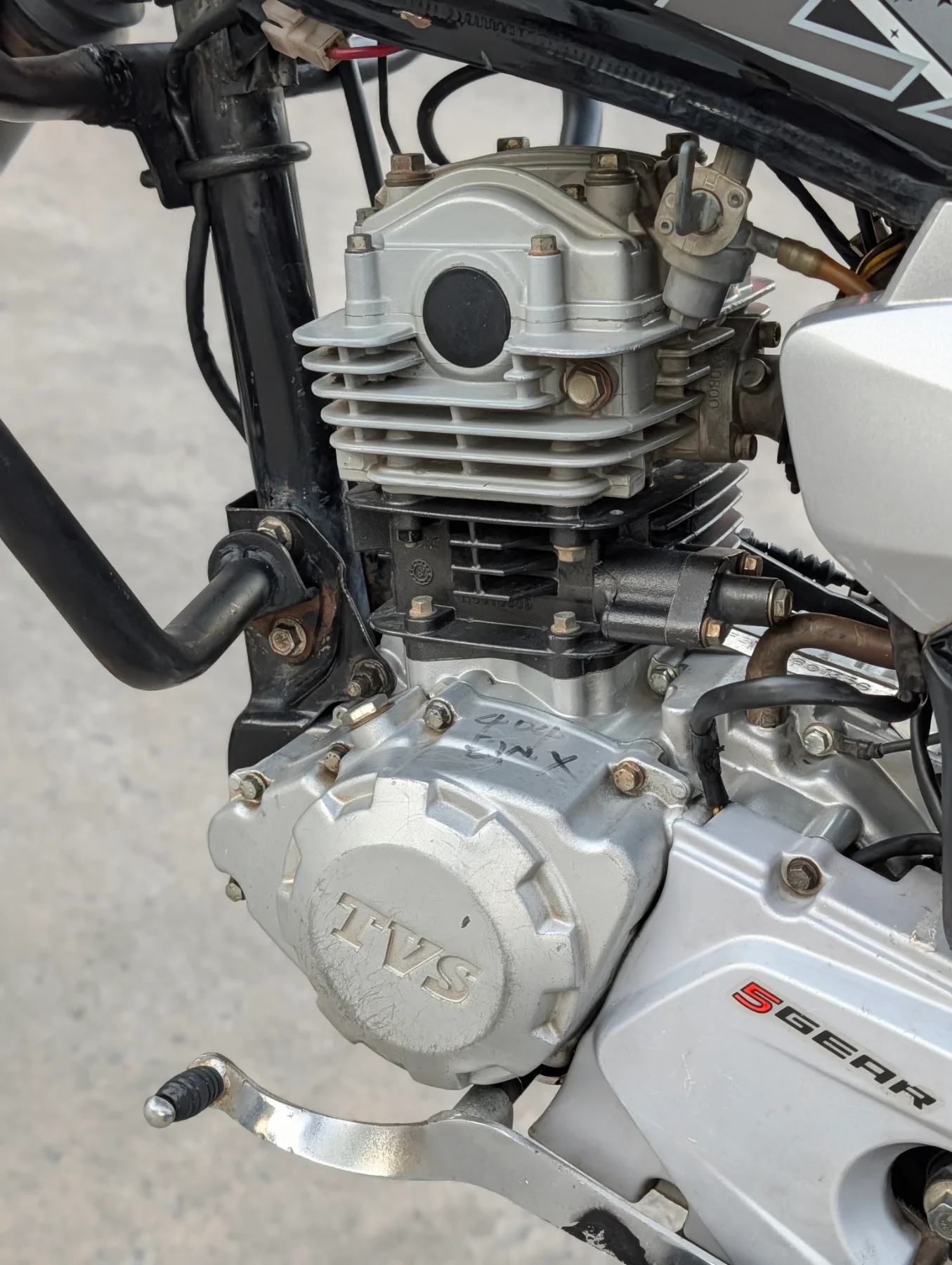TVS 125 — photo 3
