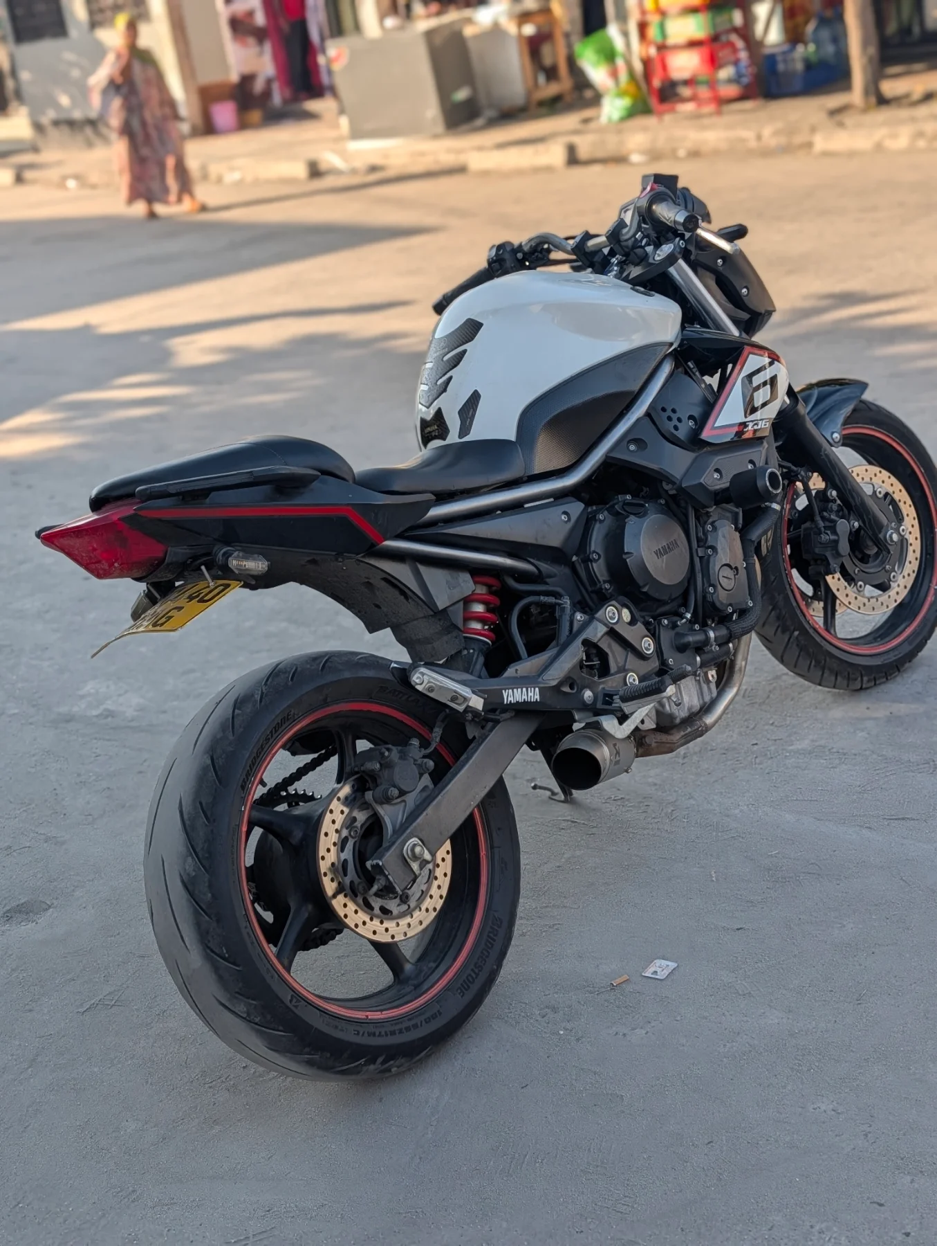 YAMAHA XJ — photo 9